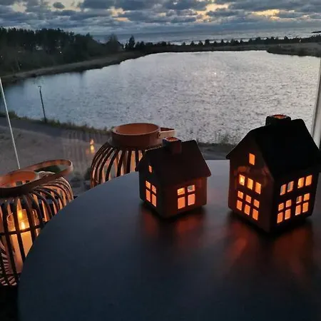 Matruusi - Upea Yksioe Merinaekoealalla - Kaeytoessaesi 2 Maastopyoeraeae Apartment *