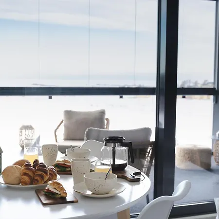 Matruusi - Upea Yksioe Merinaekoealalla - Kaeytoessaesi 2 Maastopyoeraeae Apartment *