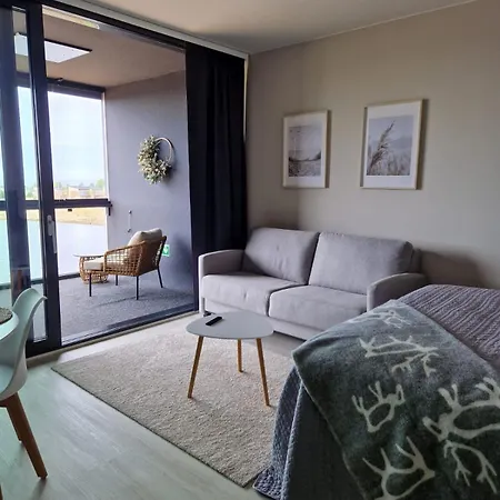 Matruusi - Upea Yksioe Merinaekoealalla - Kaeytoessaesi 2 Maastopyoeraeae *