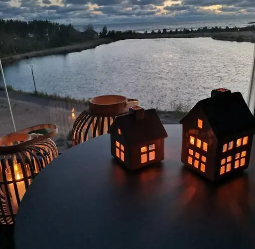 Matruusi - Upea Yksioe Merinaekoealalla - Kaeytoessaesi 2 Maastopyoeraeae Lägenhet *