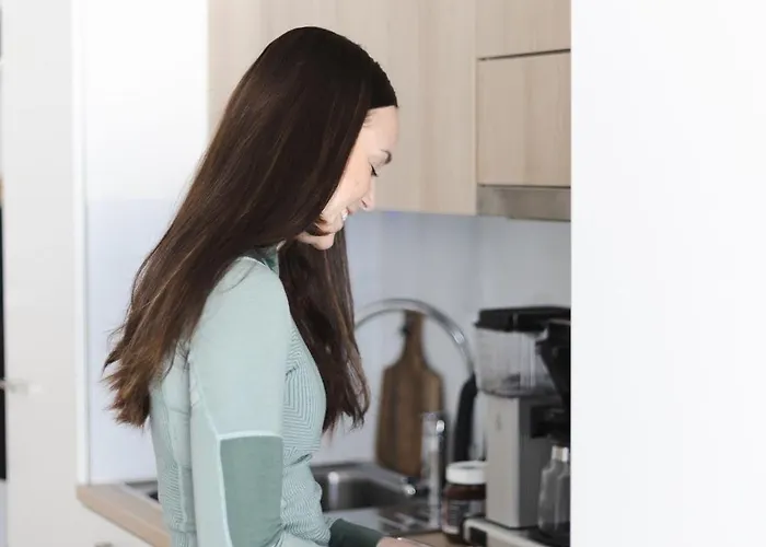 Matruusi - Upea Yksioe Merinaekoealalla - Kaeytoessaesi 2 Maastopyoeraeae *