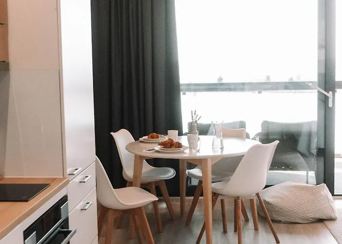 Matruusi - Upea Yksioe Merinaekoealalla - Kaeytoessaesi 2 Maastopyoeraeae Lägenhet Kalajoki