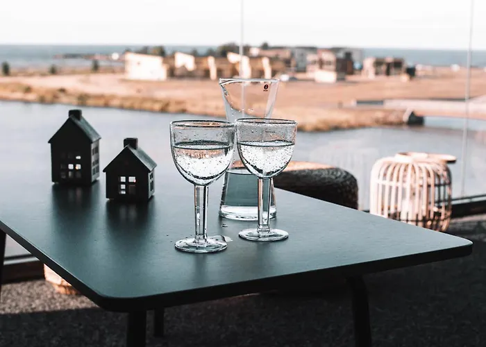 Matruusi - Upea Yksioe Merinaekoealalla - Kaeytoessaesi 2 Maastopyoeraeae *